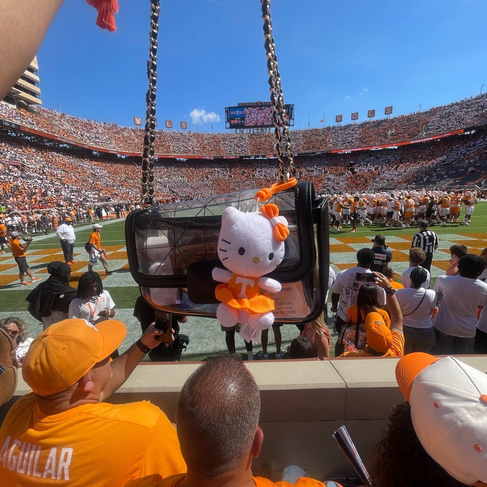 Tennessee Hello Kitty bag charm - Picture 2 of 6